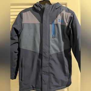 Youth Under Armor ski jacket. Size YL. Blue/Navy